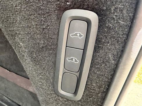 Used 2016 Volvo XC90 T8 Inscription w/ Vision Package image 23