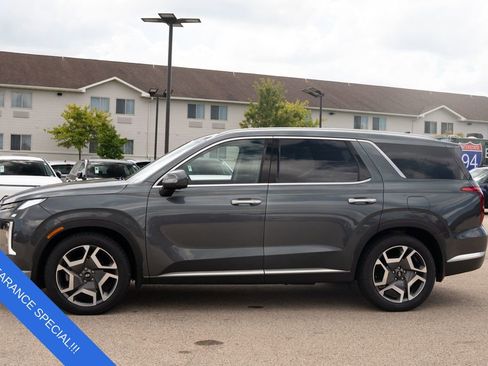 Certified 2023 Hyundai Palisade Limited w/ Cargo Package image 4