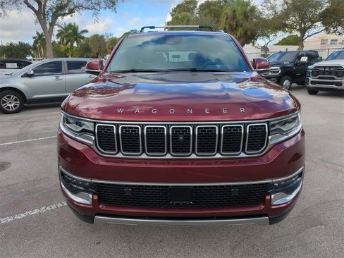 Used 2022 Jeep Wagoneer Series III w/ Premium Group I image 4