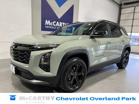 Used 2025 Chevrolet Equinox LT w/ Convenience Package II FWD image 9