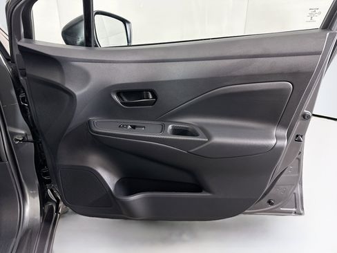 Used 2025 Nissan Versa S w/ Trunk Package image 29