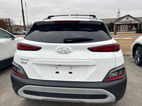 Used 2022 Hyundai Kona SEL image 5