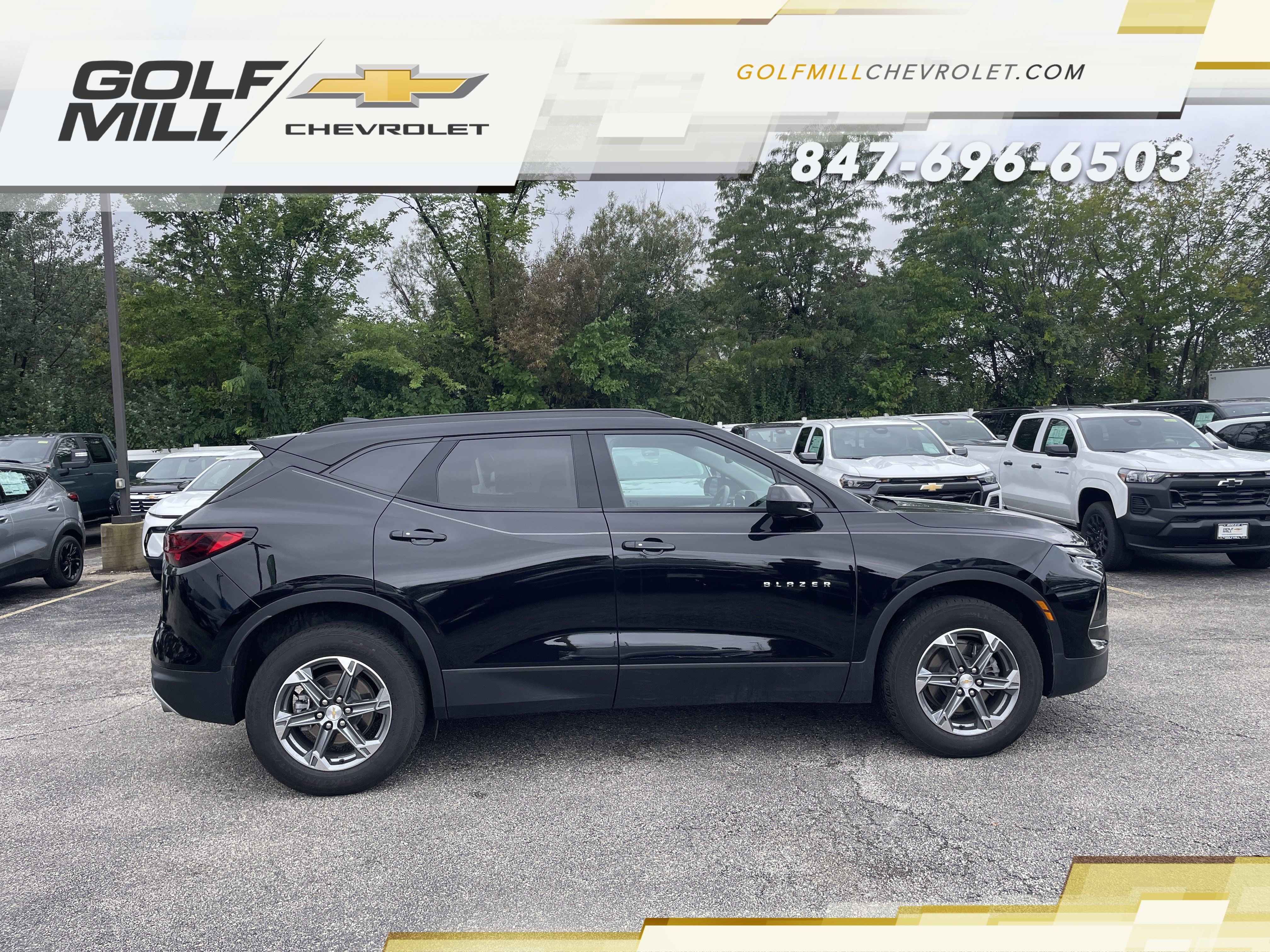 Used 2024 Chevrolet Blazer LT w/ Convenience Package AWD/4WD image 4