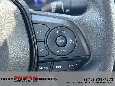 Used 2022 Toyota Corolla LE w/ Carpet Mat Package (TMS) FWD image 13
