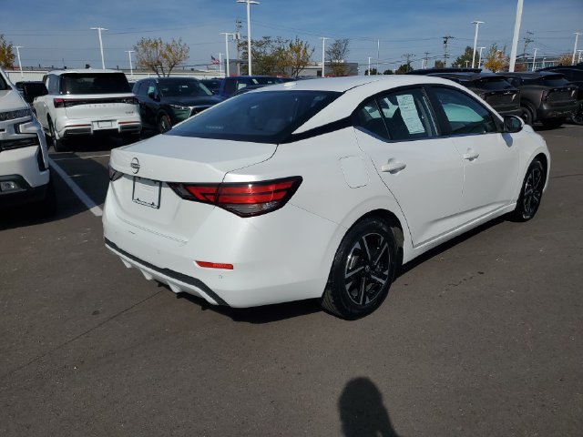 Used 2024 Nissan Sentra SV FWD image 4