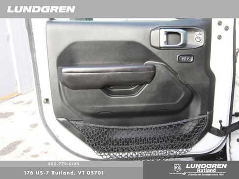 Used 2018 Jeep Wrangler Unlimited Sport S image 11