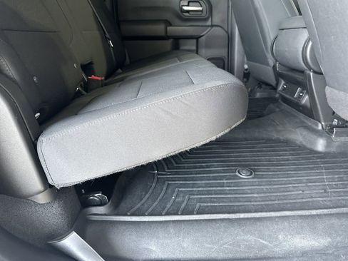 Used 2021 Chevrolet Silverado 2500 Custom w/ Custom Value Package image 34