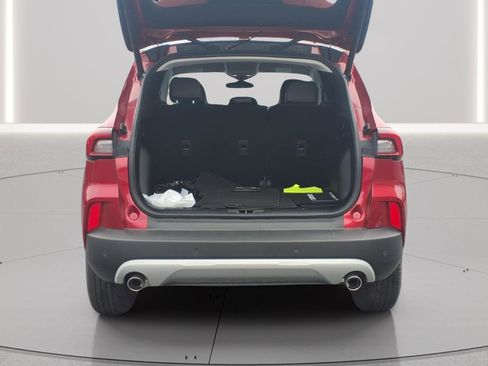 Used 2023 Ford Escape SE image 7