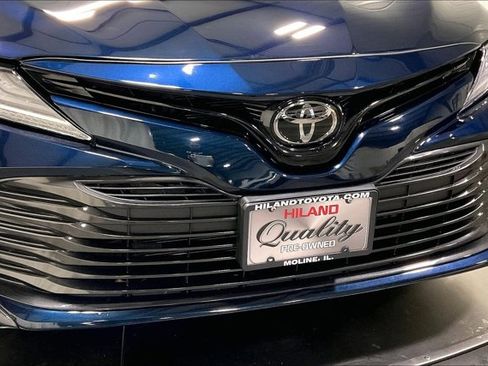 Used 2019 Toyota Camry XLE image 30