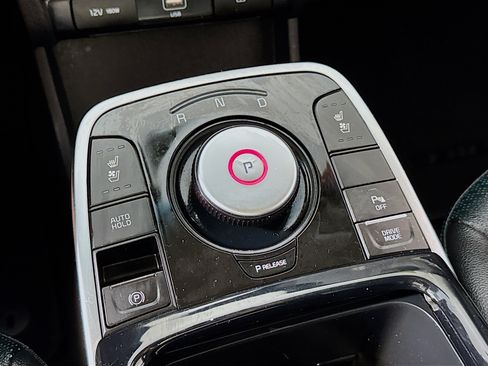 Used 2021 Kia Niro EX Premium FWD image 20
