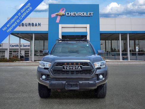Used 2016 Toyota Tacoma TRD Off-Road w/ Towing Package AWD/4WD image 2