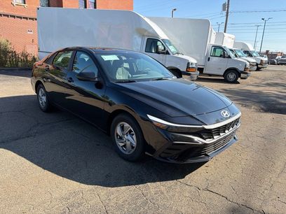 New 2026 Hyundai Elantra SE