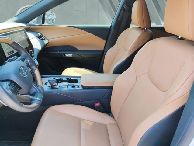 Certified 2024 Lexus RX 350 Premium w/ Accessory Package (Z1) FWD image 4