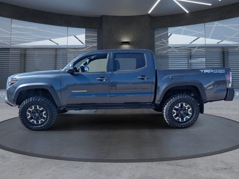 Used 2023 Toyota Tacoma TRD Off-Road image 3