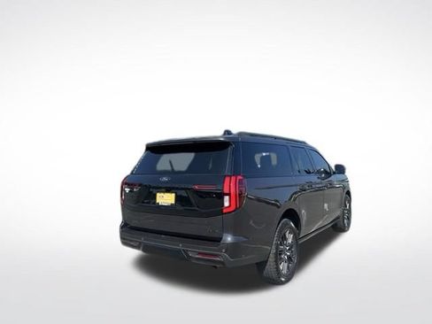 Used 2025 Ford Expedition Max Platinum w/ Stealth Performance Package AWD/4WD image 9