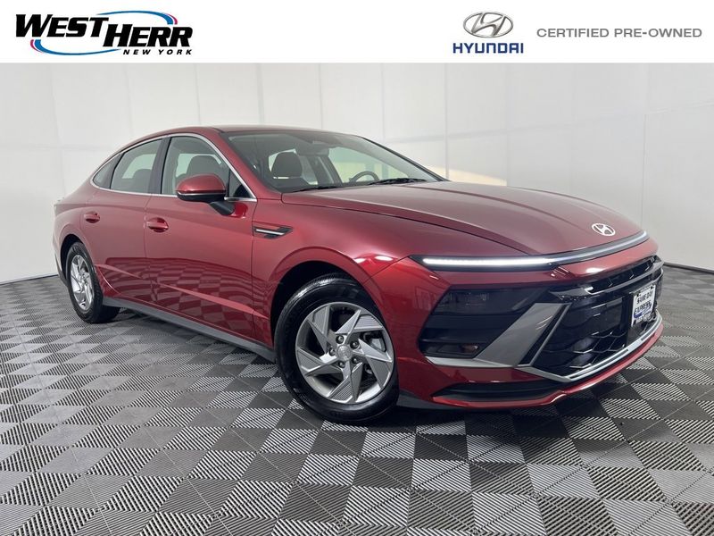 Certified 2025 Hyundai Sonata SE image 1