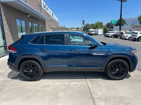 Used 2022 Volkswagen Atlas Cross Sport SE w/ Panoramic Sunroof Package AWD/4WD image 5