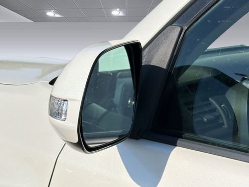 Used 2010 Toyota 4Runner Limited image 21