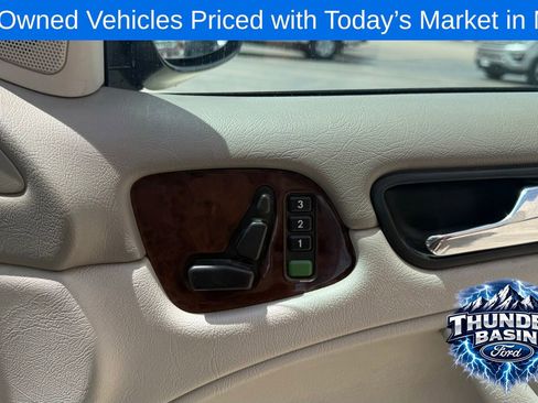 Used 1999 Mercedes-Benz CLK 320 Cabriolet image 16