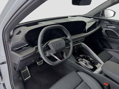 New 2025 Audi SQ5 Premium Plus image 9
