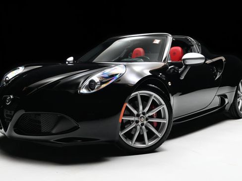 Used 2016 Alfa Romeo 4C Spider RWD image 1