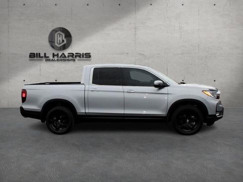 Used 2023 Honda Ridgeline RTL-E image 4