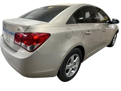 Used 2012 Chevrolet Cruze LT FWD image 5