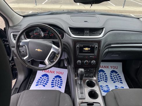 Used 2016 Chevrolet Traverse LT w/ Style and Technology Package image 11