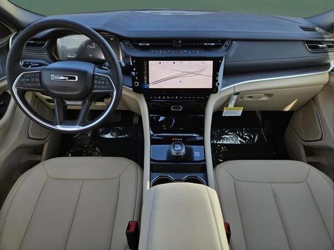 New 2026 Jeep Grand Cherokee Limited RWD image 22