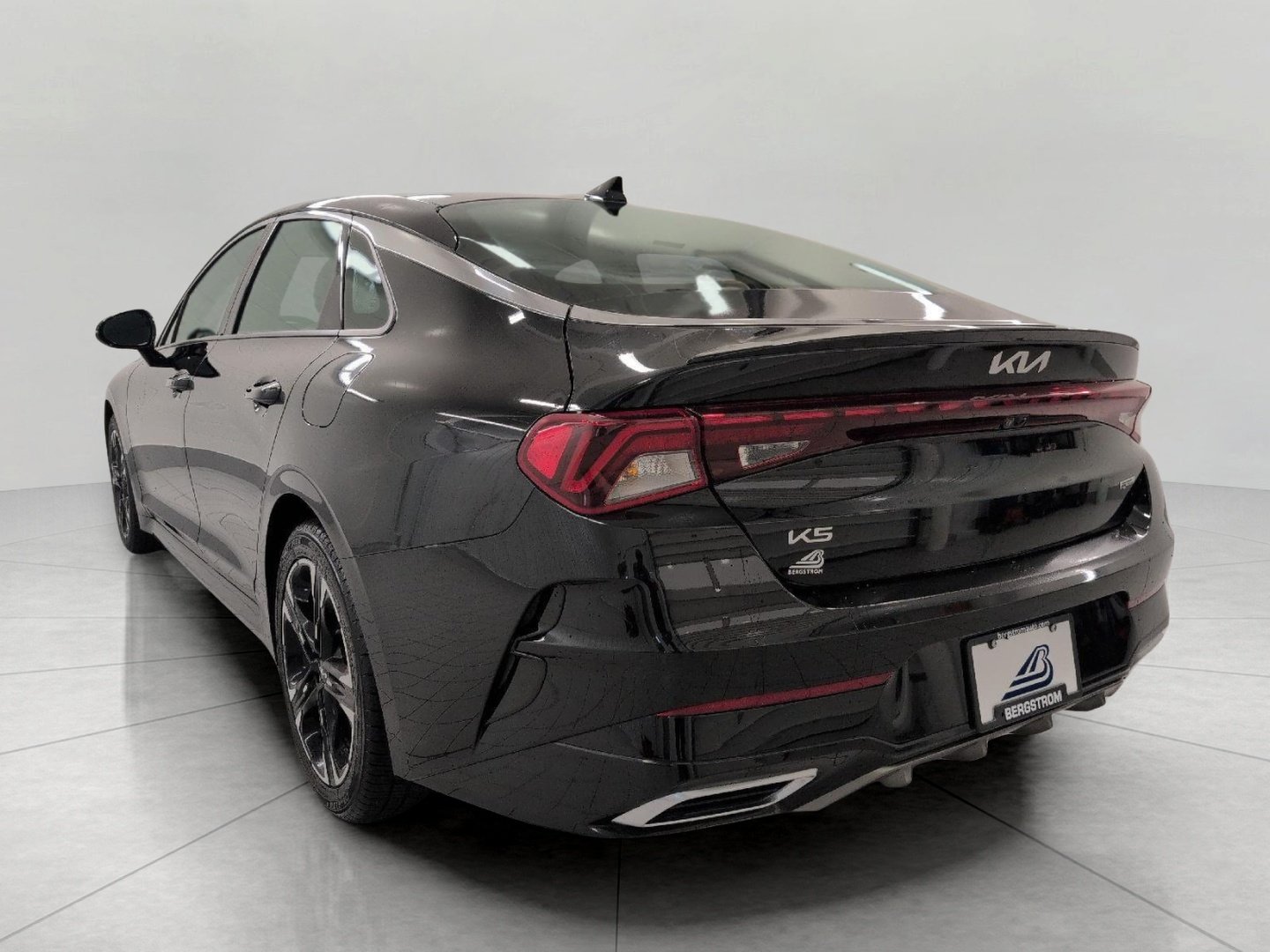 Used 2024 Kia K5 GT-Line AWD/4WD image 21