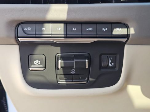 New 2026 Cadillac Escalade Platinum Sport AWD/4WD image 27