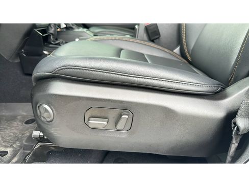 Used 2025 Jeep Gladiator Sport AWD/4WD image 21