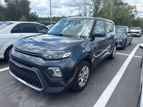 Used 2020 Kia Soul LX FWD image 3