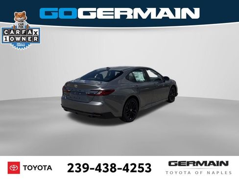 Used 2026 Toyota Camry SE FWD image 9