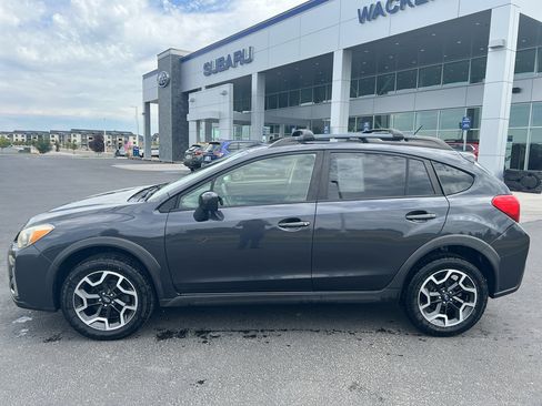Used 2016 Subaru Crosstrek 2.0i Premium AWD/4WD image 2