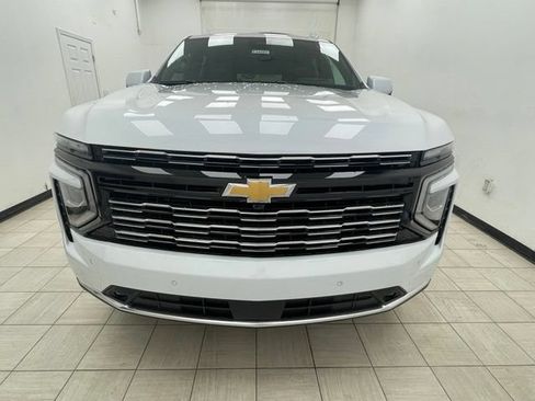 New 2026 Chevrolet Suburban High Country AWD/4WD image 19