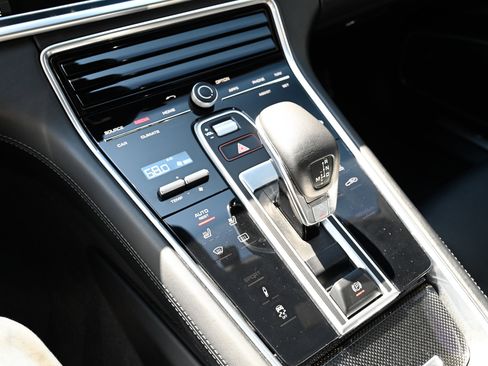 Used 2018 Porsche Panamera 4S AWD/4WD image 27