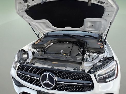 Used 2022 Mercedes-Benz GLC 300 4MATIC Coupe image 31