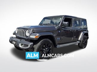 Used 2025 Jeep Wrangler Unlimited Sahara AWD/4WD video 1