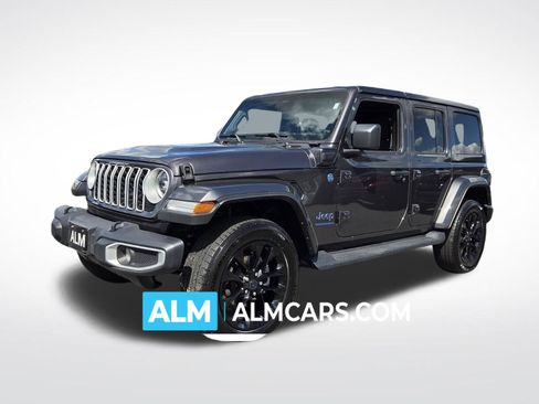 Used 2025 Jeep Wrangler Unlimited Sahara AWD/4WD image 1