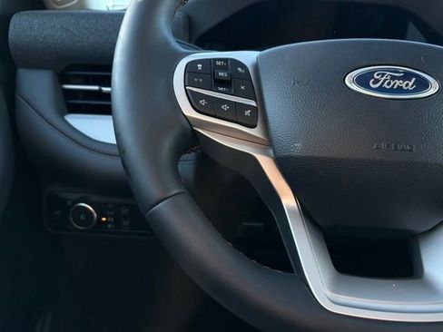 New 2026 Ford Explorer Active w/ Active Comfort Package image 32