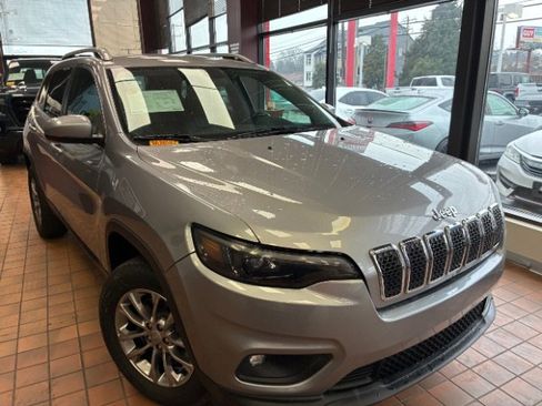 Used 2019 Jeep Cherokee Latitude Plus image 1