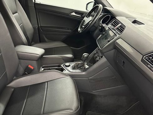 Used 2021 Volkswagen Tiguan SE R-Line w/ 3rd Row Seat Package AWD/4WD image 41