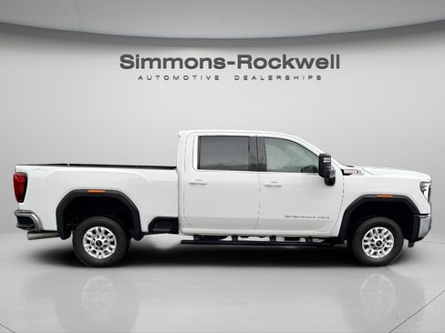 Used 2024 GMC Sierra 2500 SLE w/ SLE Convenience Package AWD/4WD image 6