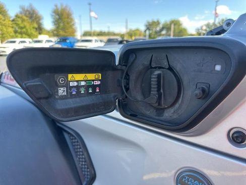 Used 2024 Jeep Wrangler Unlimited Rubicon 4xe image 29