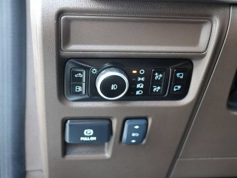 Used 2025 Ford F150 King Ranch AWD/4WD image 31