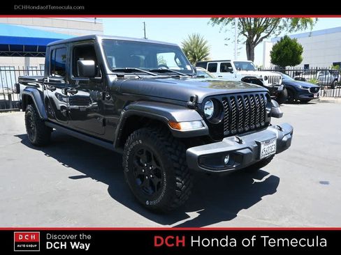 Used 2021 Jeep Gladiator Sport AWD/4WD image 3
