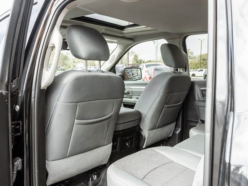 Used 2019 RAM 1500 Classic SLT w/ Black Appearance Group image 28