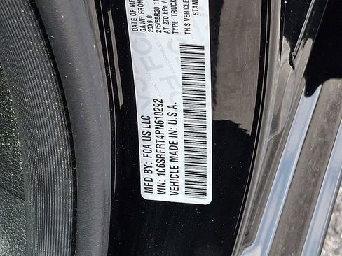 Used 2023 RAM 1500 Laramie AWD/4WD image 28