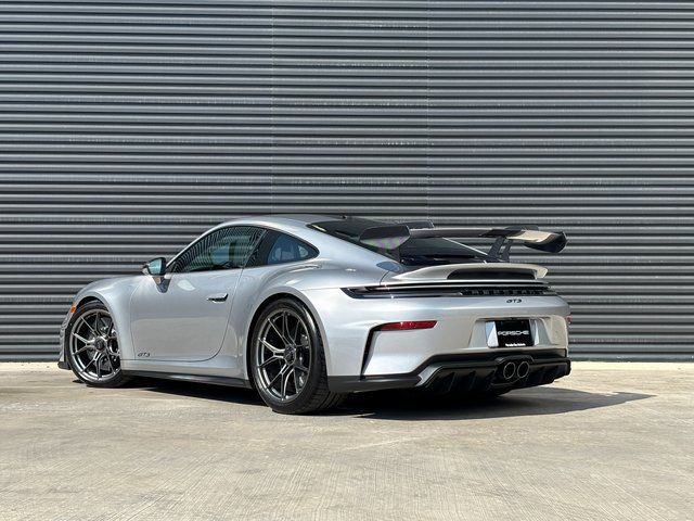 Certified 2026 Porsche 911 GT3 RWD image 3